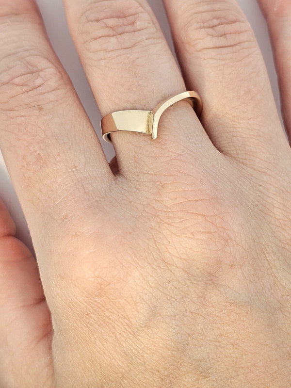 14 karaat geelgouden ring - Smedy aangesloten