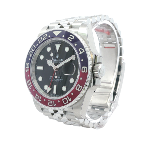 Rolex GMT-Master II "Pepsi" 126710BLRO 2022