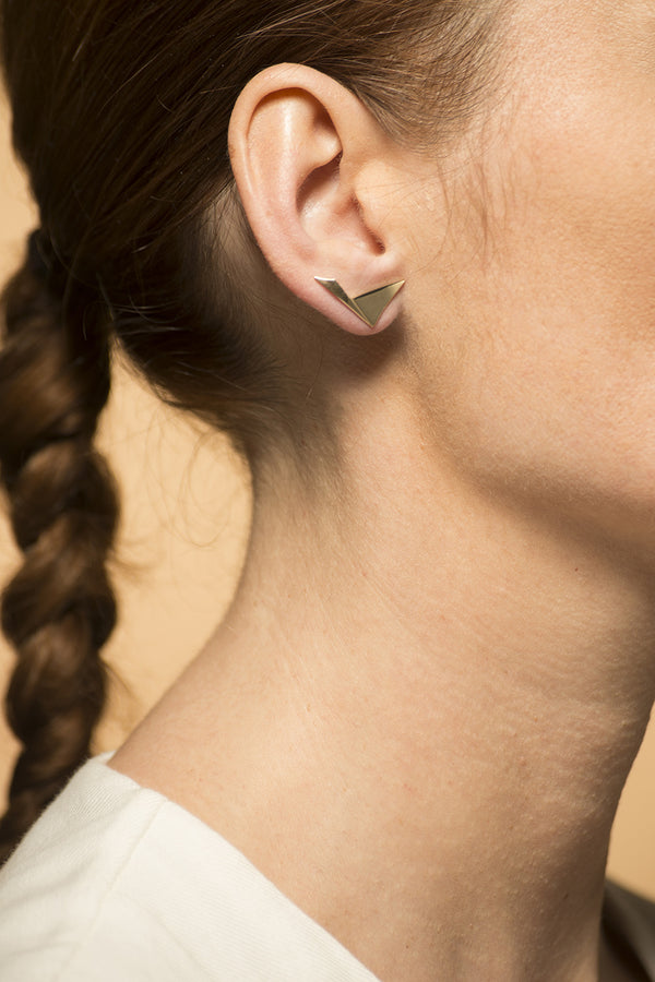 Gouden dames oorstekers - Archi   - Breed