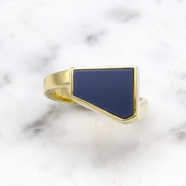 Geelgouden zegelring met blauwe lagensteen - Straight