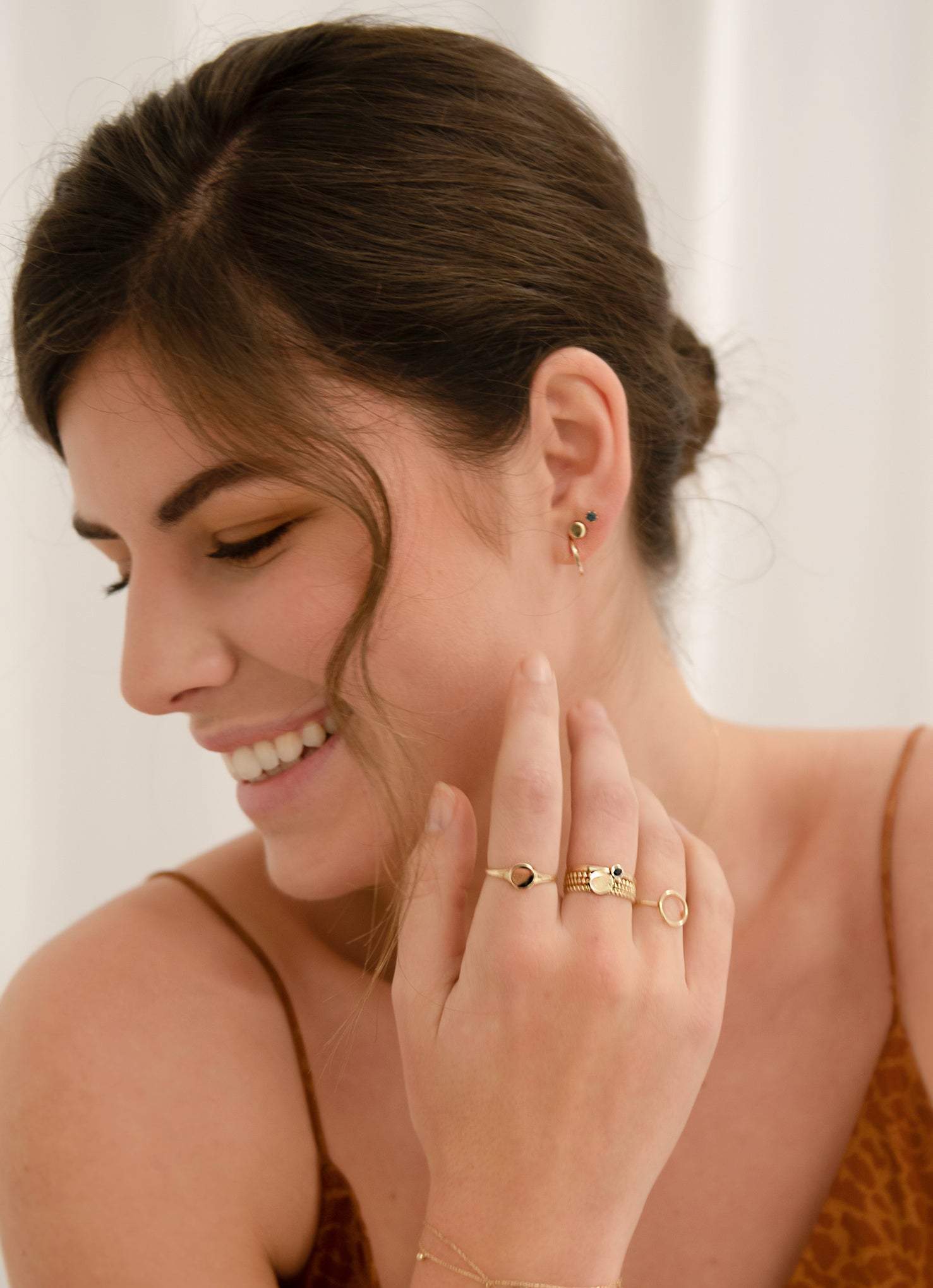 topaz-studs-14k-goud