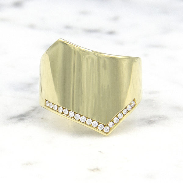 Geelgouden damesring met diamanten - Wave